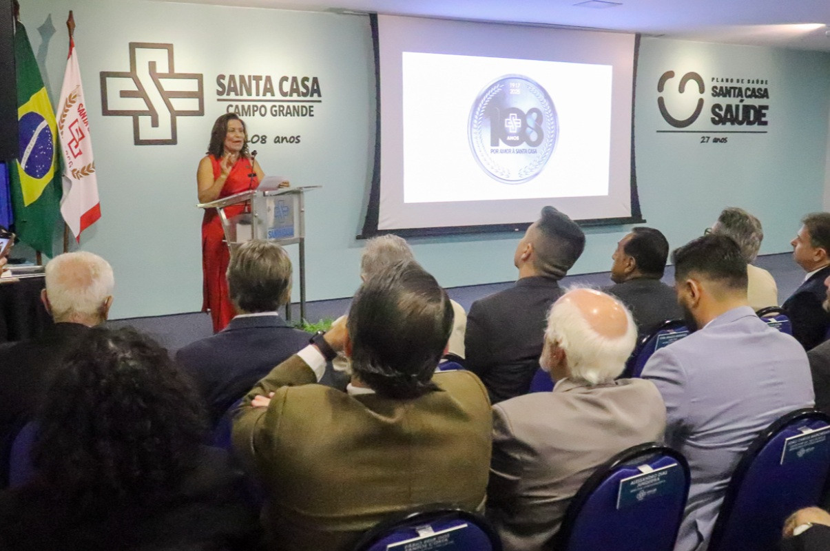 Santa Casa de Campo Grande celebra 108 anos com homenagens e lançamento de livro sobre a história da enfermagem