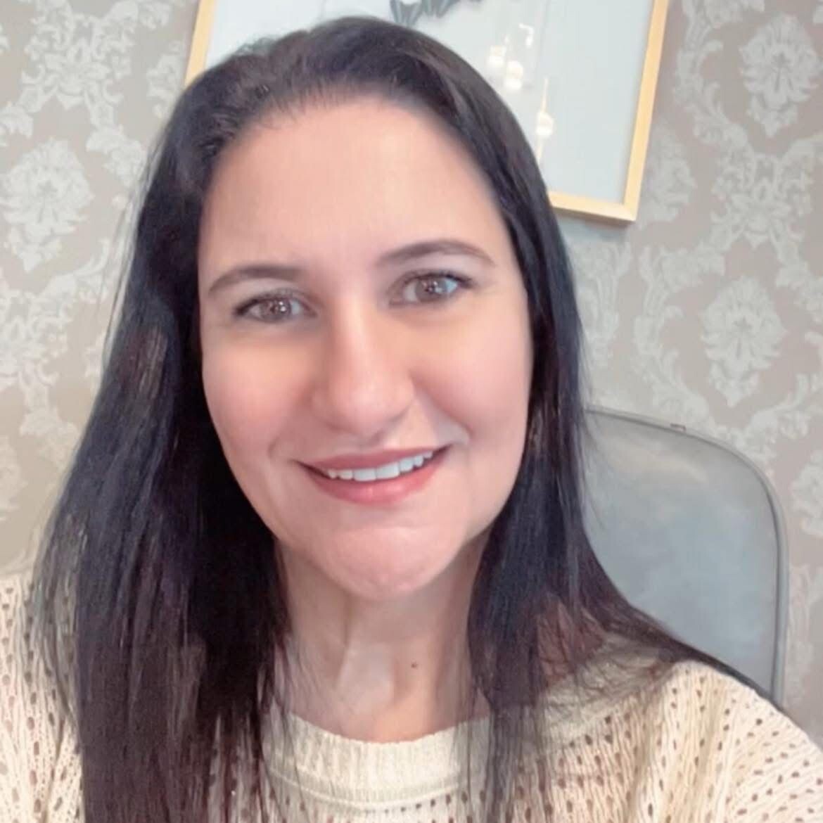 4. Dra. Gislayne Budib Poleto