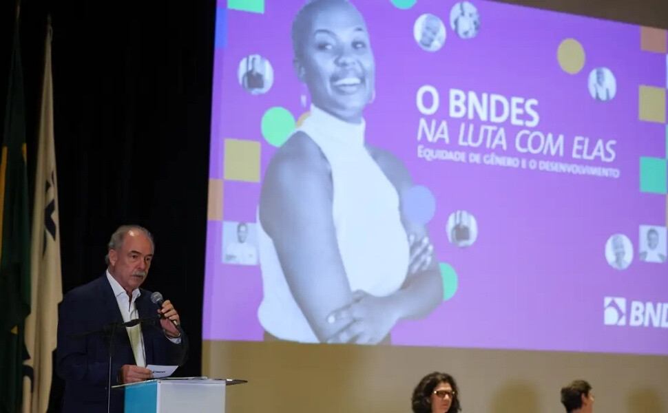 BNDES reduz taxa de juros em empréstimos para mulheres de cooperativas