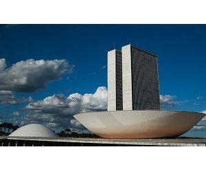 Câmara aprova cooperativas de crédito como financiadoras do Pronampe