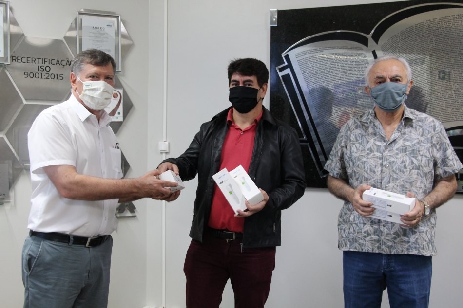 Unimed CG, destaque entre instituicões de MS por acões de combate à Covid-19, doa termômetros digitais para Funai, mais de 50 mil máscaras e álcool em gel para comunidade