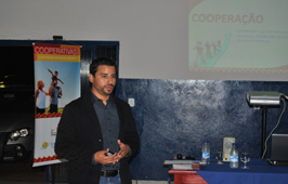 Cooperativismo é tema de palestra no Rotary Club de Amambai