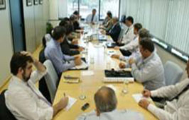 Cooperativismo de leite é foco de reunião entre liderancas do setor