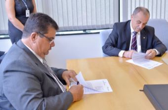 Sistema OCB e Banco Central assinam acordo de cooperacão