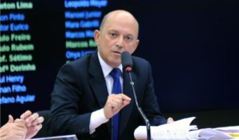 Lelo Coimbra assume relatoria da Lei Geral das Cooperativas