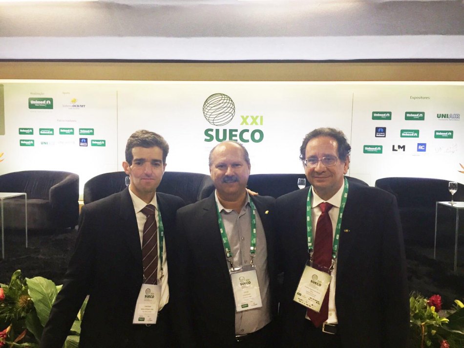 Transformacão foi a tônica do debate sobre educacão cooperativista