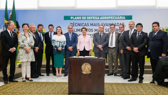 Governo lanca Plano de Defesa Agropecuária 2015/2020
