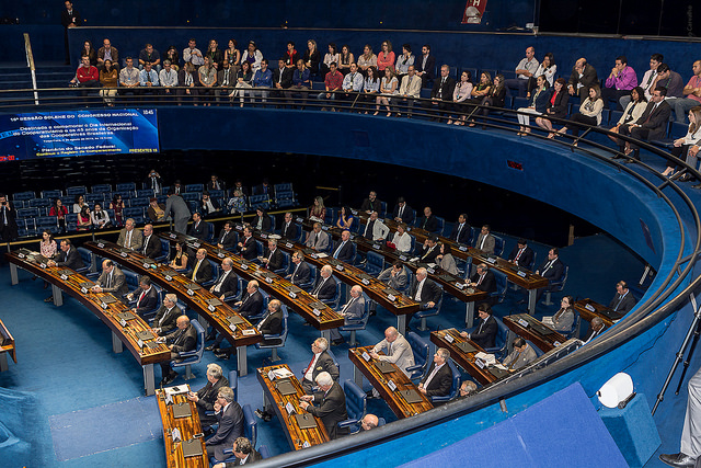 Parlamentares destacam a forca econômica do movimento