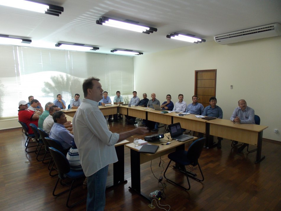 Cooperativas do ramo agro se reúnem na Casa do Cooperativismo