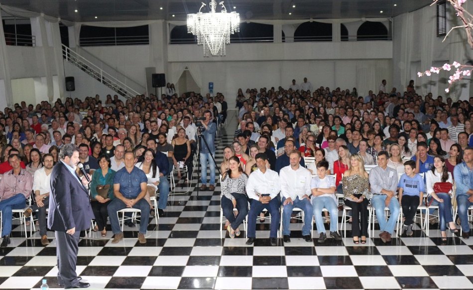 Sicredi realiza palestra e Encontro de Coordenadores de Núcleo em Ponta Porã