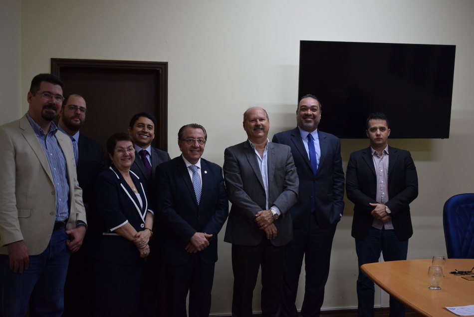 Presidente da OAB/MS visita Casa do Cooperativismo