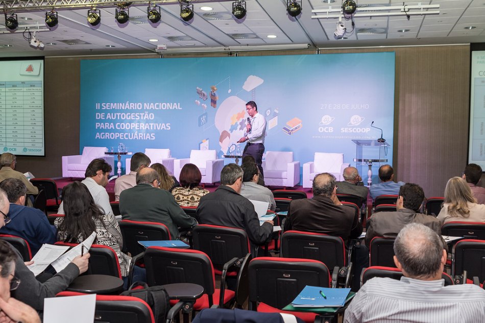 Estratégias de competitividade e gestão são debatidas em Brasília