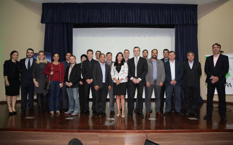 Sebrae e Sicredi firmam parceria para o desenvolvimento para pequenas e microempresas