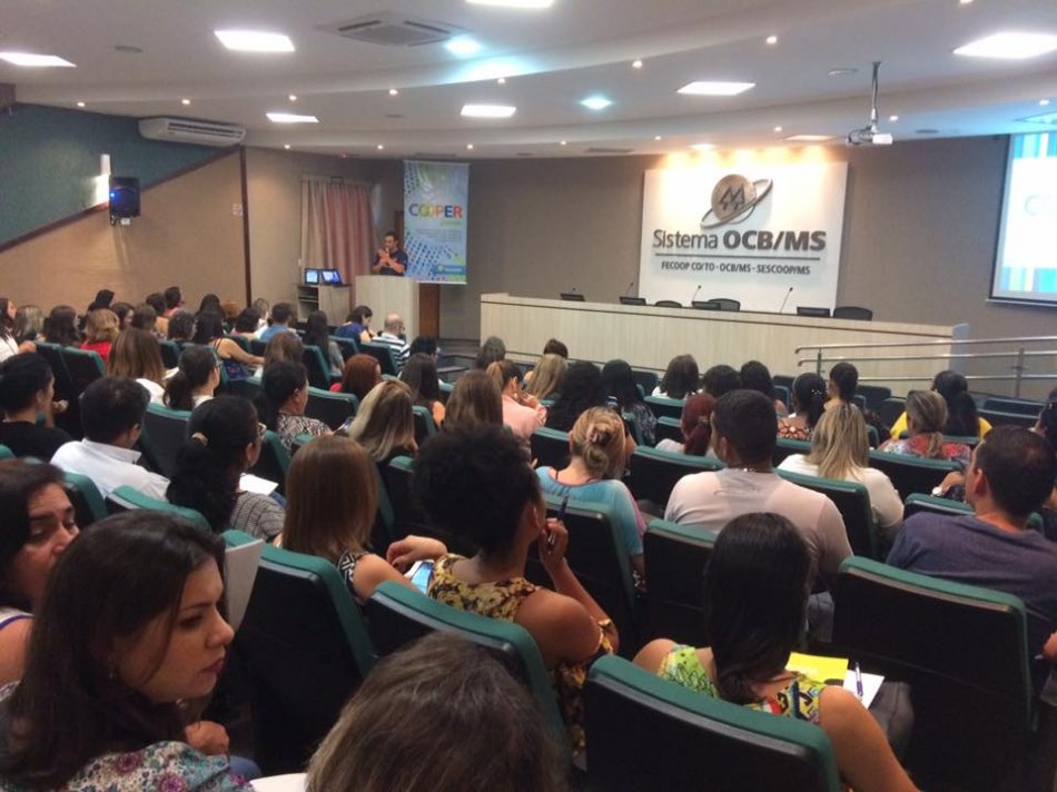 Professores se reúnem em Encontro Estadual do Programa Cooperjovem