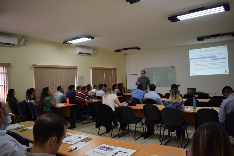Cooperativas discutem melhorias da qualidade da gestão