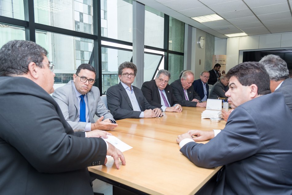 Cooperativas e parlamentares discutem repasse do FNO
