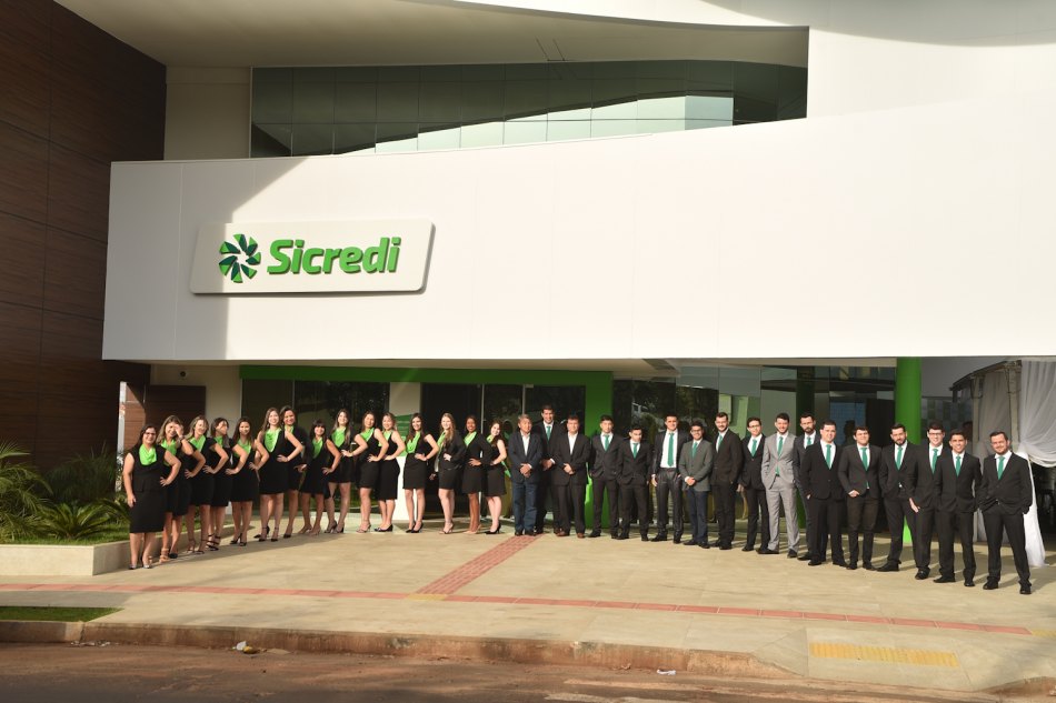 Sicredi reinaugura Agência Campo Grande