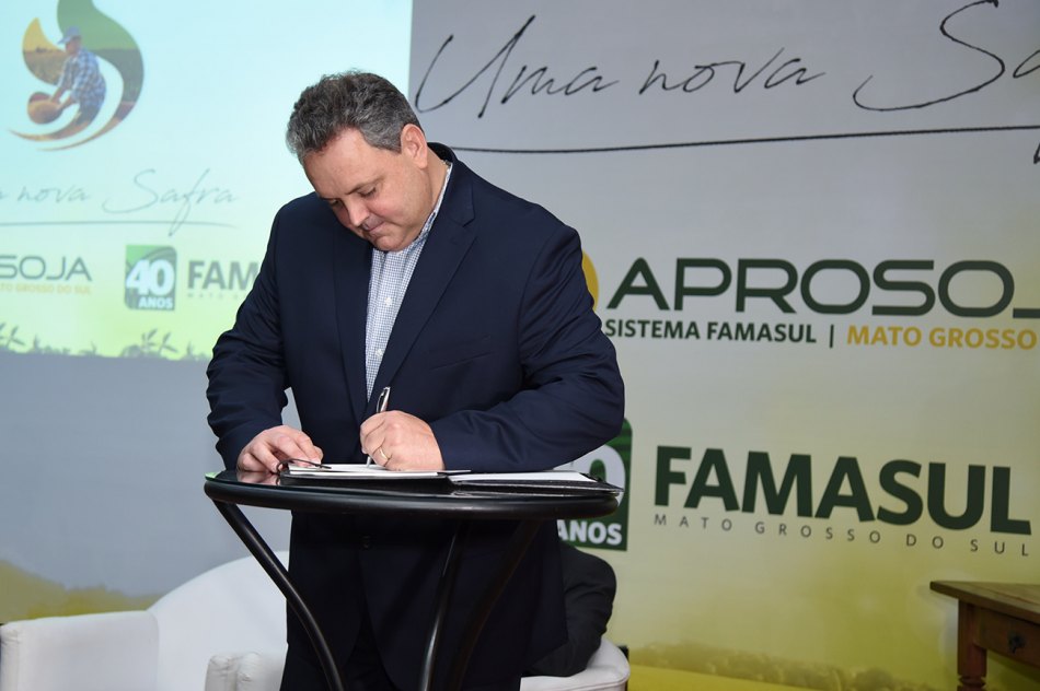 Cerimônia de posse da nova diretoria da Aprosoja/MS é prestigiada por liderancas rurais e políticas de MS