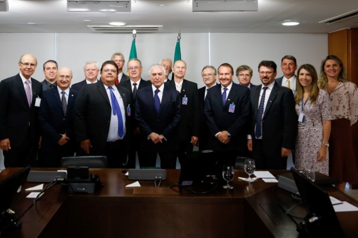 Michel Temer e cooperativas debatem pauta estratégica