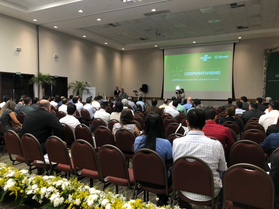 Mais de 100 empresas participam da Rodada de Negócios do Cooperativismo