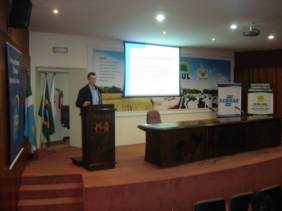Seminário de Comunicacão discutiu a importância econômica do cooperativismo