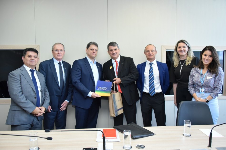 Cooperativistas têm reunião com novo ministro da Infraestrutura