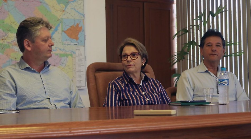 Ministra da Agricultura se reúne com setor leiteiro de MS