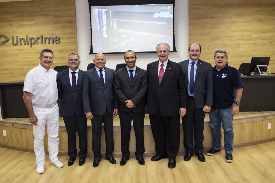 Oferecendo novos recursos e produtos aos cooperados, Uniprime firma parceria com BRDE