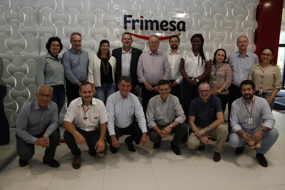 Cooperativas se reúnem com secretário do MAPA