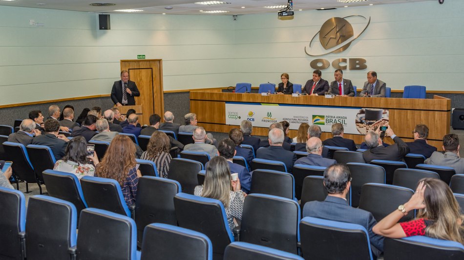 Tereza Cristina anuncia decreto do novo Selo Combustível Social