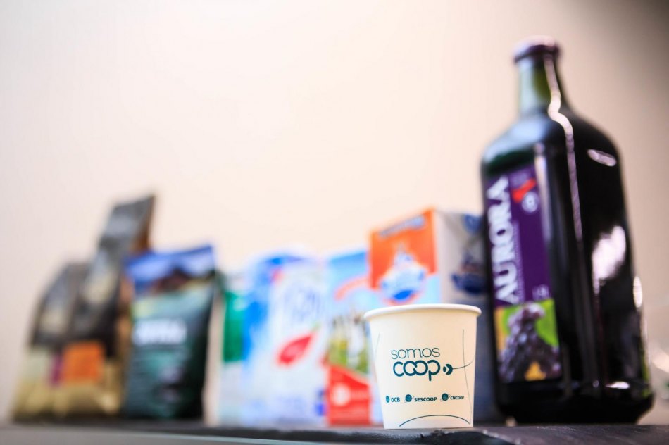Cooperativas mostram seus produtos no Congresso