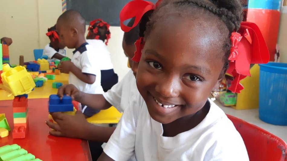 Projeto de educacão do Sicredi chega ao Haiti