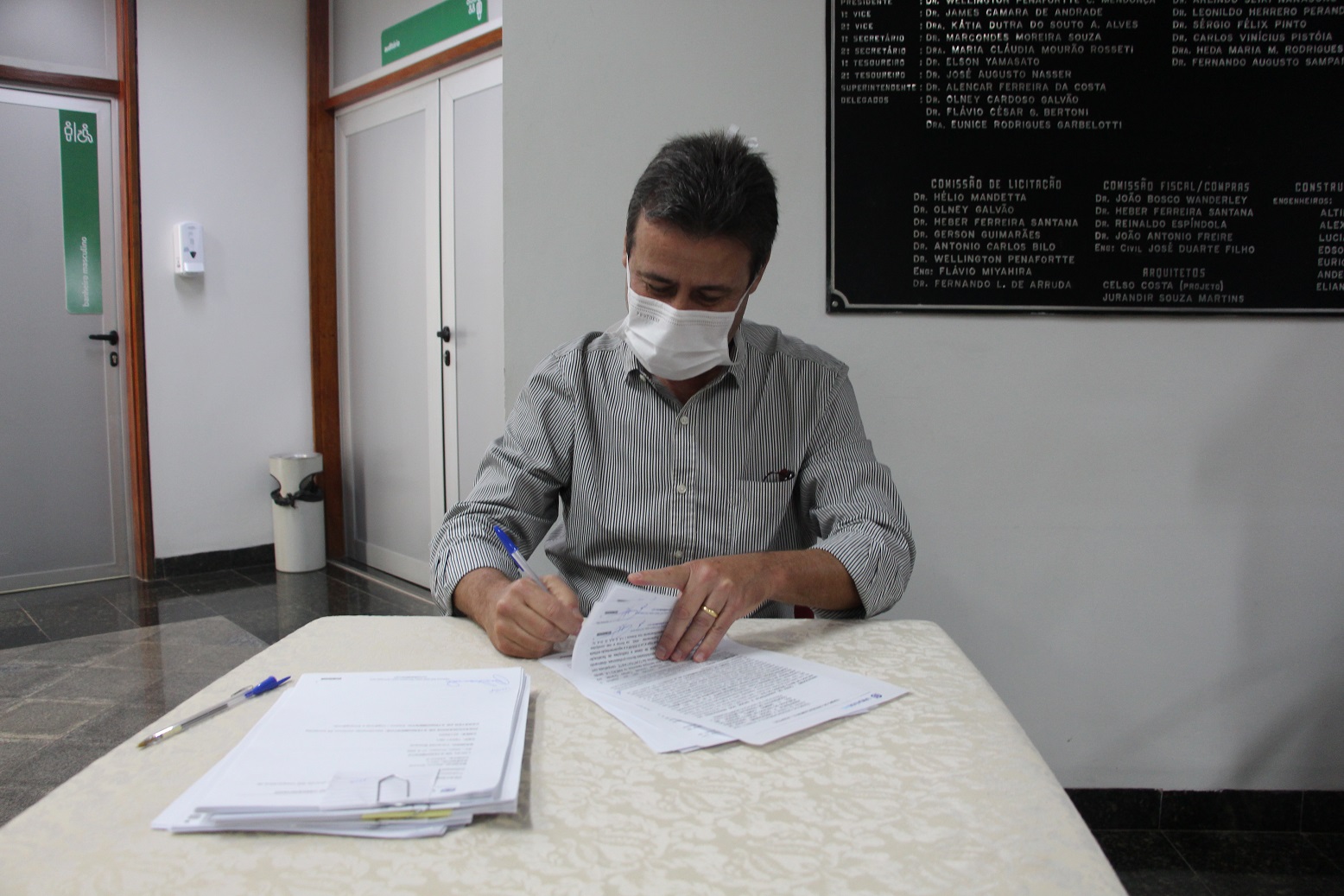 Cerca de oito mil vidas em MS são beneficiadas com assinatura de convênio entre operadoras de saúde