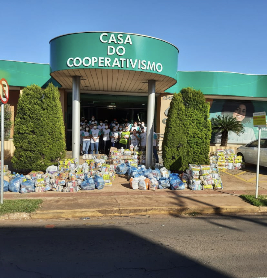 Cooperativas entregam 6 toneladas de alimentos arrecadados em Campo Grande