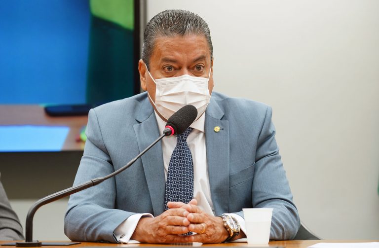 Instalada comissão especial sobre mudanças nos planos de saúde