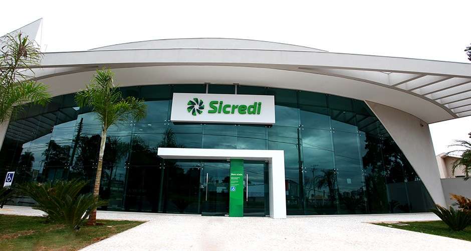 Sicredi realiza feira para fomentar negócios