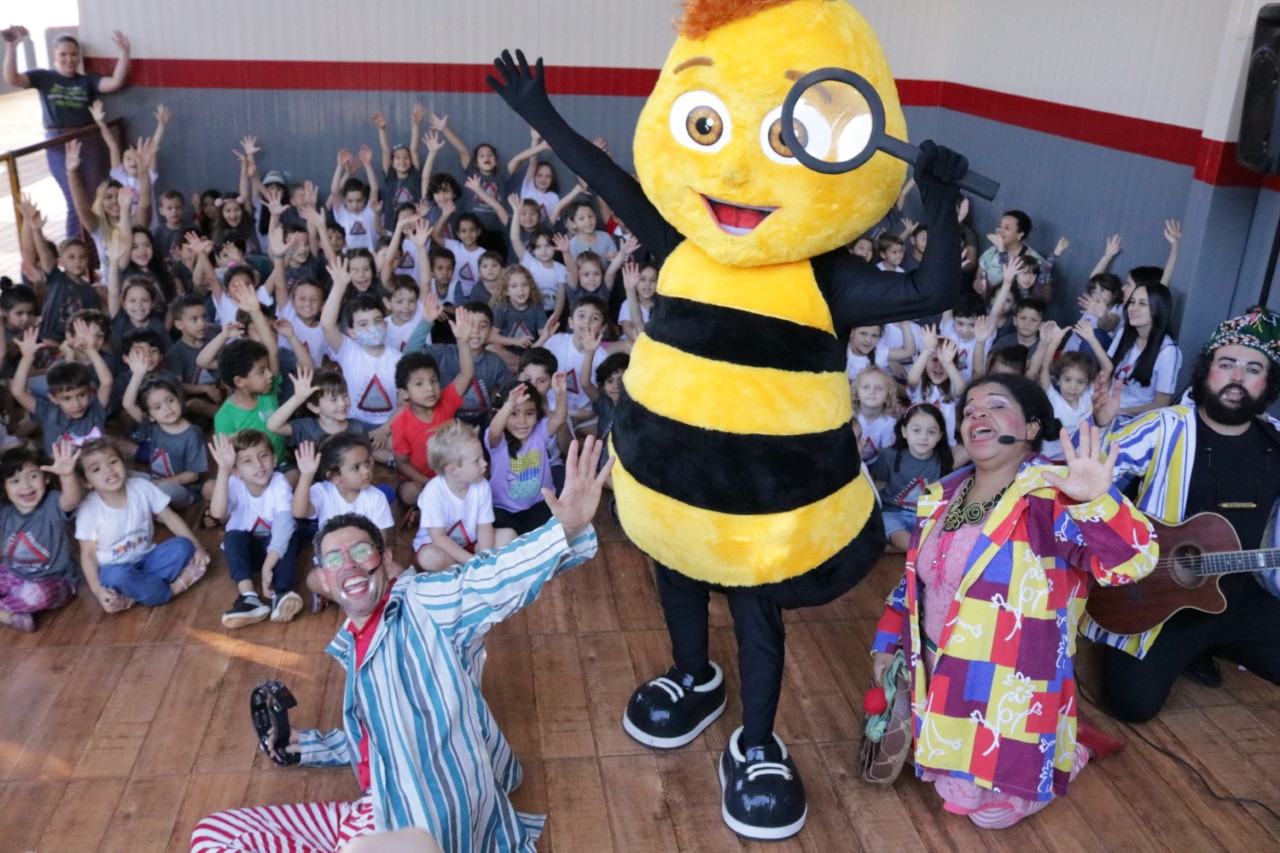 Em Comemoração ao Dia das Crianças, Sicredi Celeiro leva importância das brincadeiras de crianças para escolas do Programa A União Faz a Vida