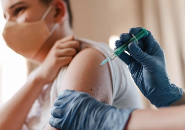 Infectologistas da Unimed Campo Grande falam sobre cuidados após vacina contra Covid-19 